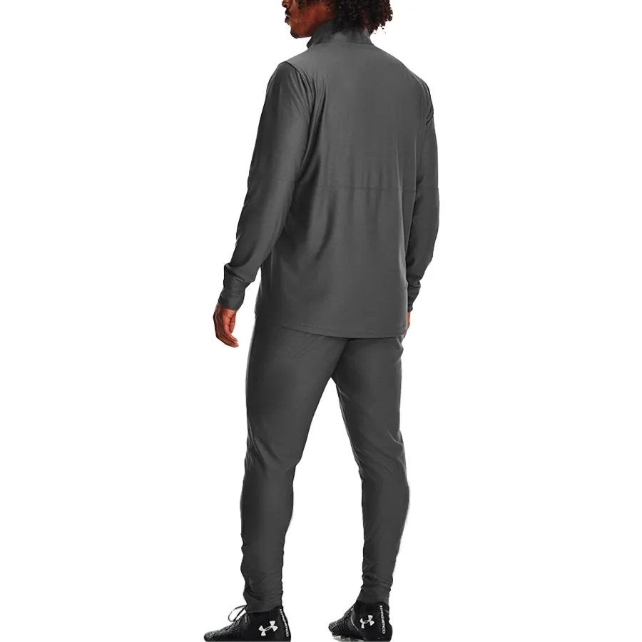 Imagen 1 de 3 de Conjunto Under Armour Challenger-GRIS