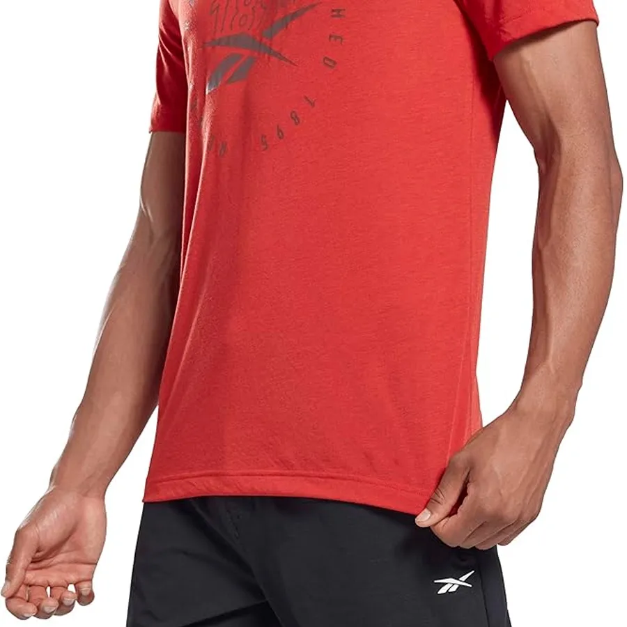 Imagen 3 de 5 de Remera Reebok Gs Training Speedwi-ROJO