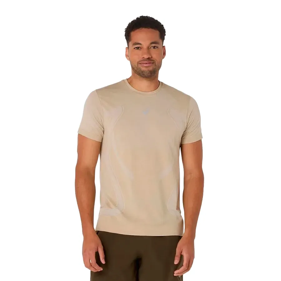 Imagen 0 de 4 de Remera Asics Road Seameless-BEIGE