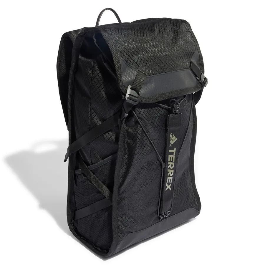 Imagen 1 de 8 de Mochila adidas Terrex Aeroready-NEGRO