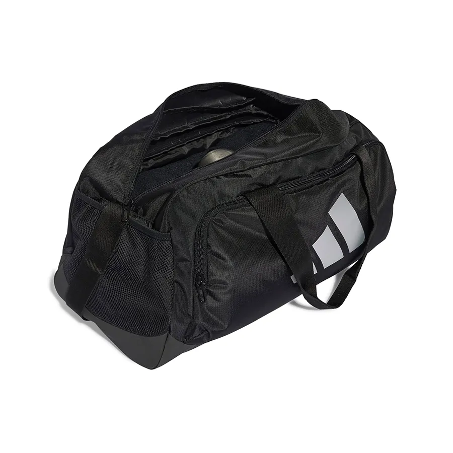 Imagen 1 de 4 de Bolso deportivo adidas Defender-NEGRO/PLATA