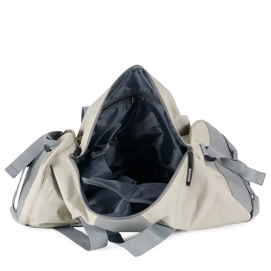 Imagen 5 de 6 de Bolso Saucony Hurricane Duffle 40Lt-GRIS/NATURAL