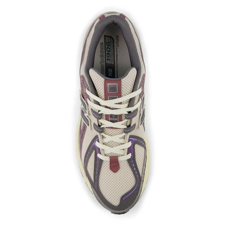Imagen 3 de 4 de Zapatillas New Balance 1906R-MORADO/BLANCO/GRAFITO