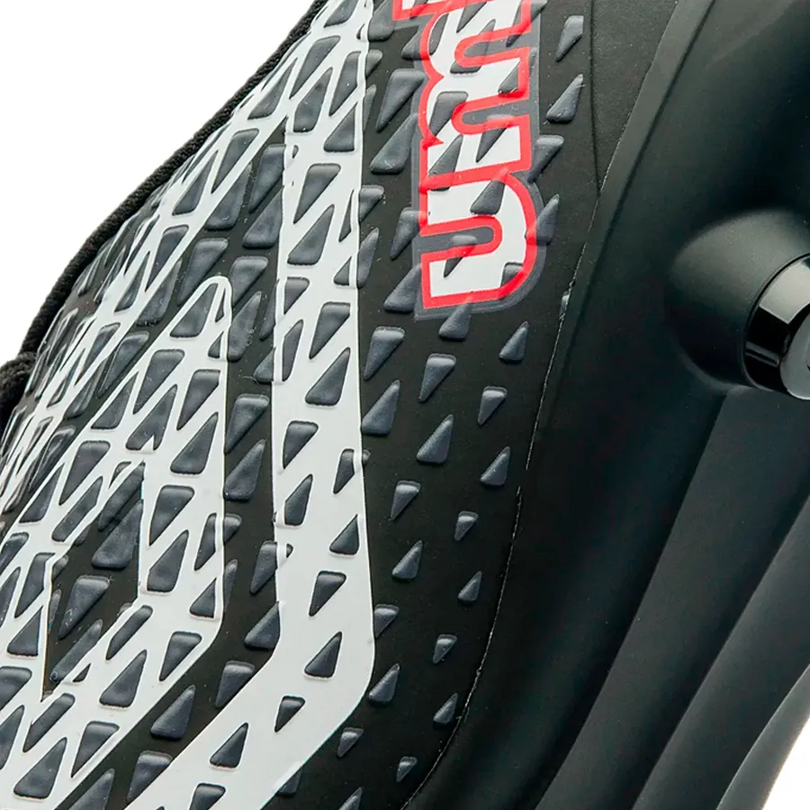 Imagen 5 de 6 de Botines Umbro Campo Mutant-NEGRO/ROJO