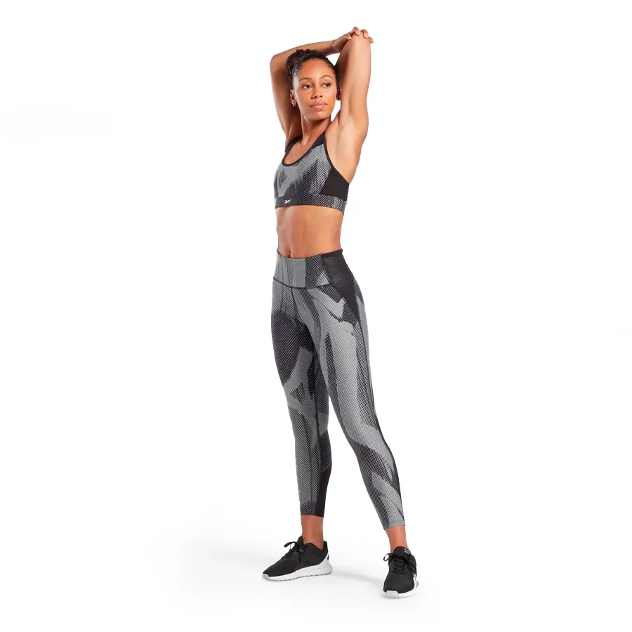 Imagen 4 de 6 de Top Reebok Lux Racer-NEGRO/GRIS