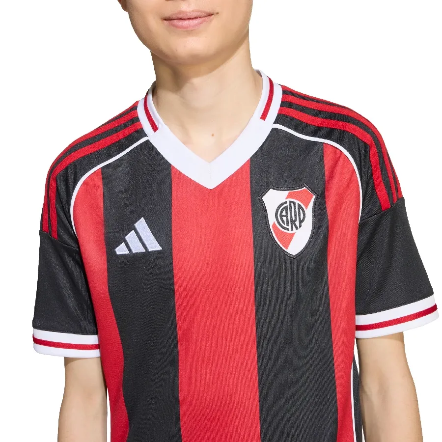 Imagen 5 de 6 de Camiseta adidas Alternativa River Plate 25/26-NEGRO/ROJO