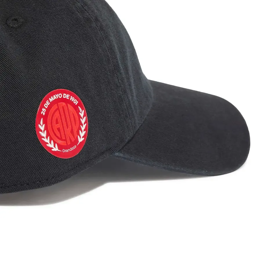 Imagen 3 de 4 de Gorra adidas River Plate-NEGRO/ROJO