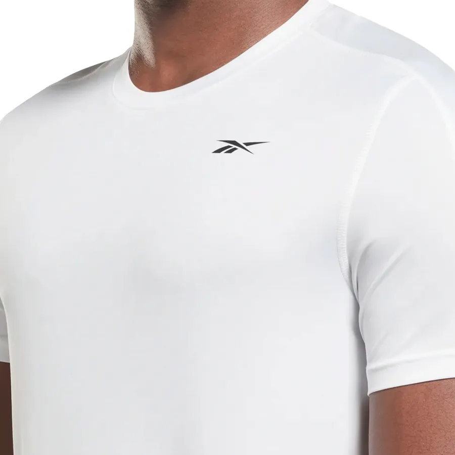 Imagen 3 de 4 de Remera Reebok Tech-BLANCO