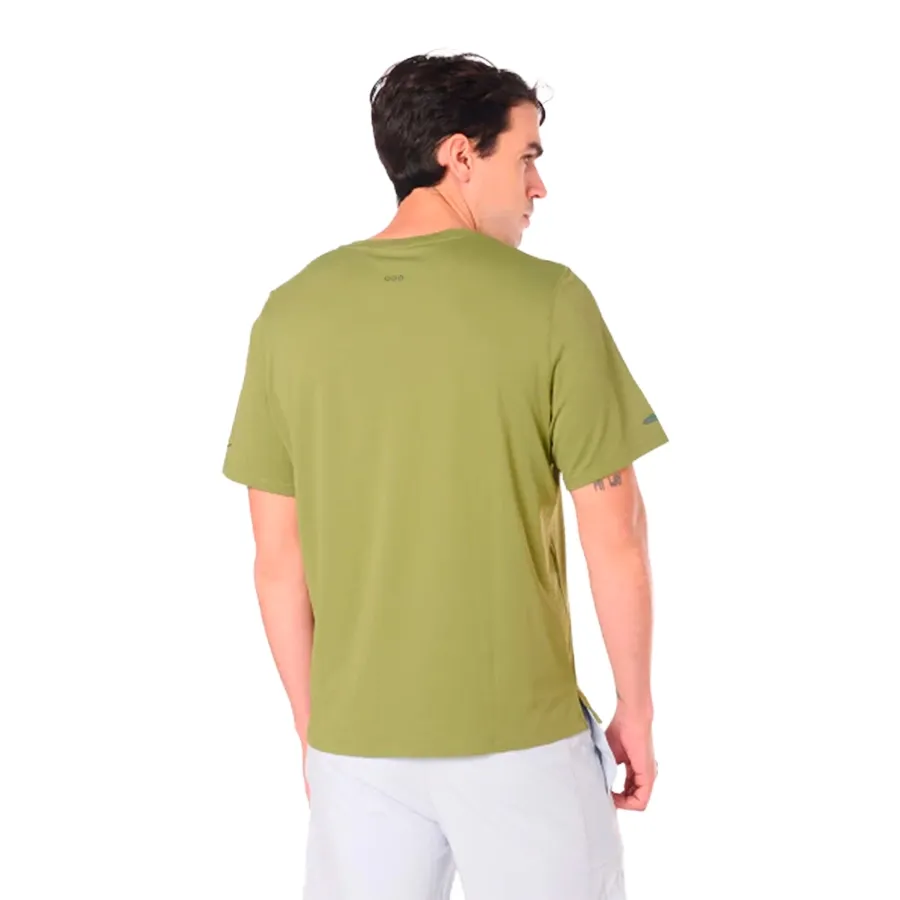 Imagen 1 de 6 de Remera Saucony Manga Corta Peregrine Tr Graphic-VERDE OLIVA