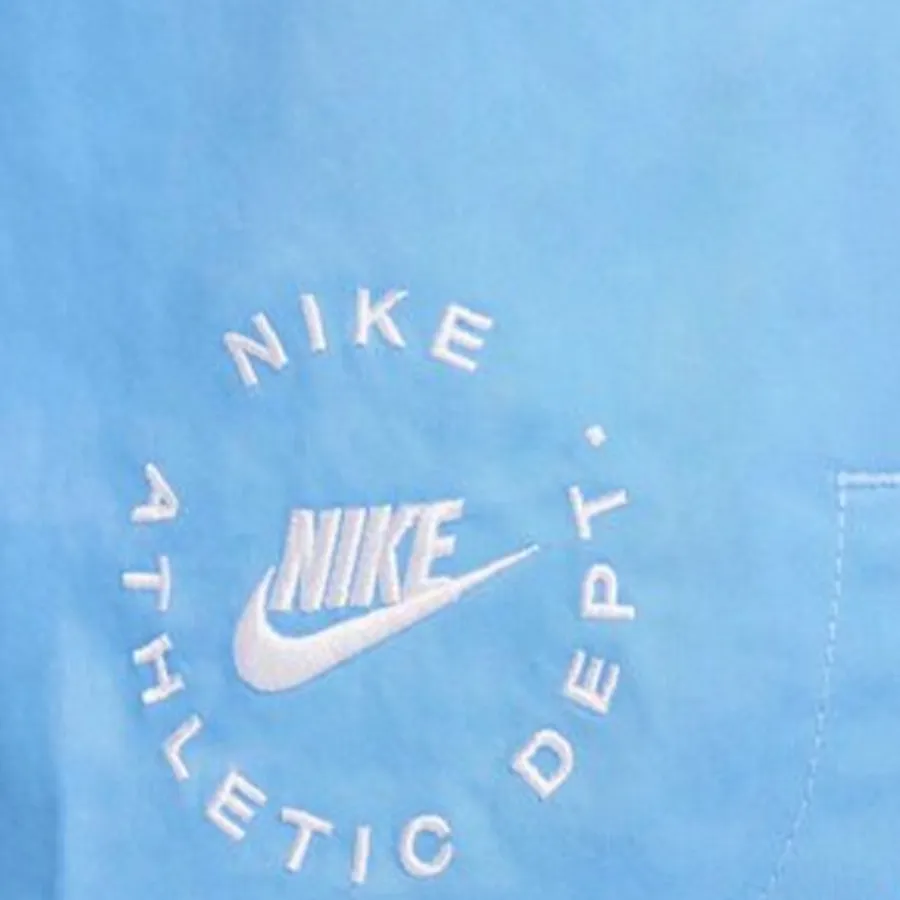 Imagen 3 de 4 de Shorts Nike Woven-CELESTE