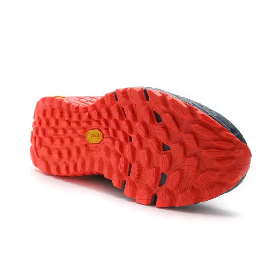 Imagen 3 de 5 de Zapatillas New Balance Fresh Foam Hierro V2-GRAFITO/NEGRO/NARANJA