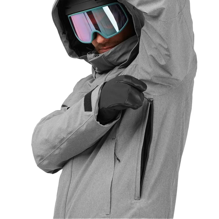 Imagen 5 de 8 de Campera Salomon Stance Cargo-GRIS