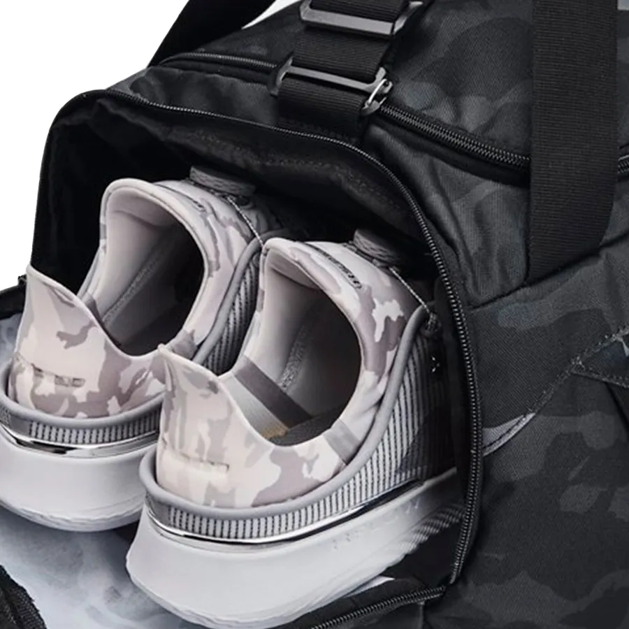 Imagen 2 de 4 de Bolso Under Armour Undeniable 5.0 Duffle MD-CAMUFLADO/NEGRO