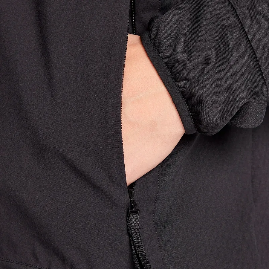 Imagen 3 de 5 de Campera adidas Terrex Tech Flooce-NEGRO