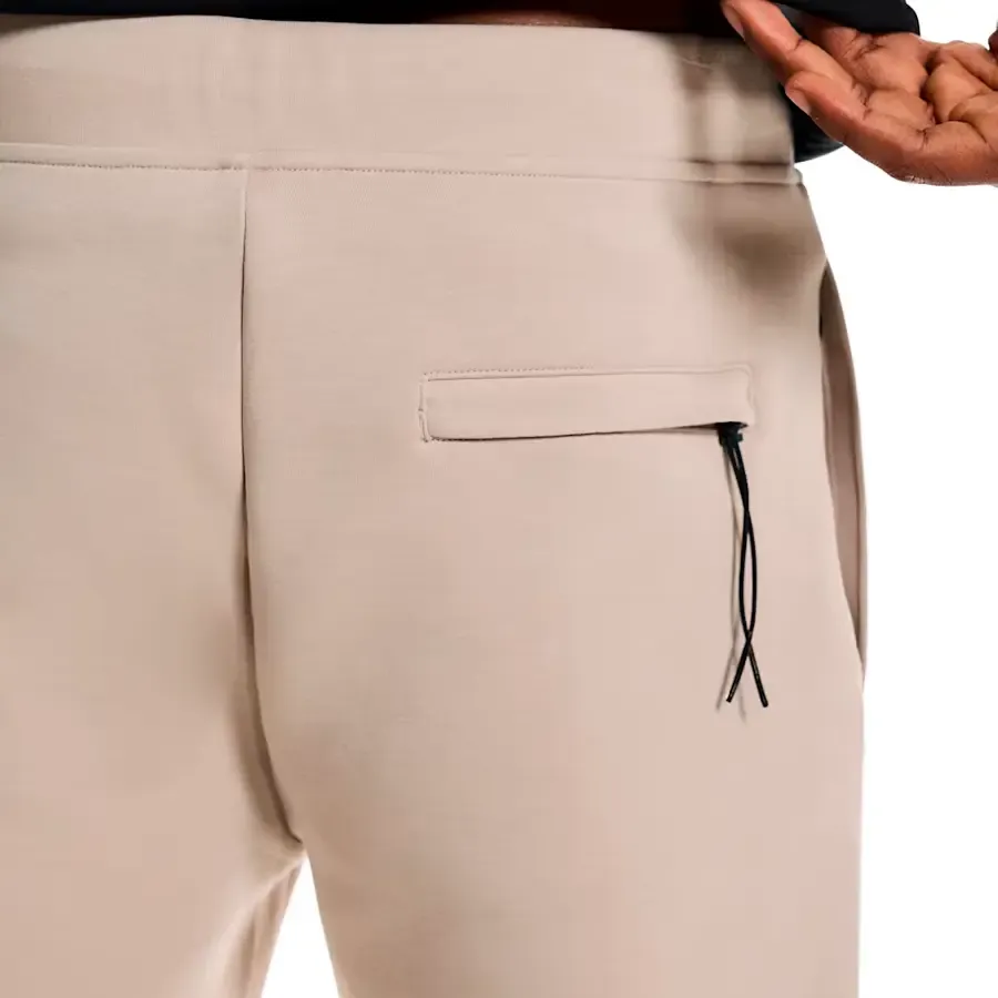 Imagen 3 de 5 de Pantalón On Focus Tech-BEIGE