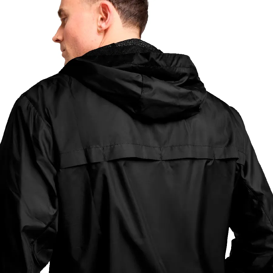 Imagen 3 de 4 de Campera Puma Essentials Regular-NEGRO