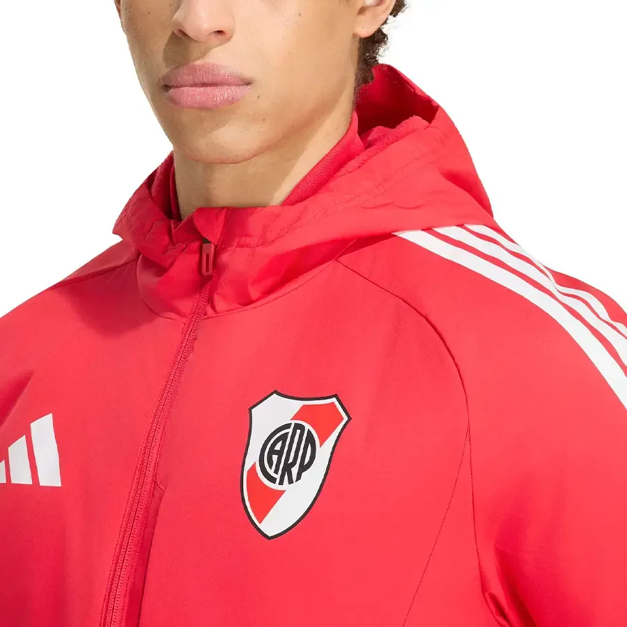 Imagen 3 de 5 de Campera adidas Stadium Parka River Plate 26/27-ROJO/BLANCO