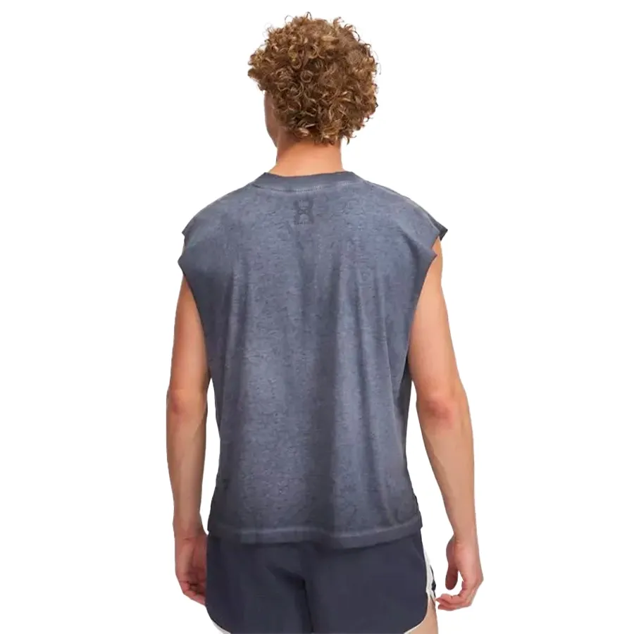 Imagen 1 de 3 de Musculosa Under Armour Run 96-GRIS/ROJO