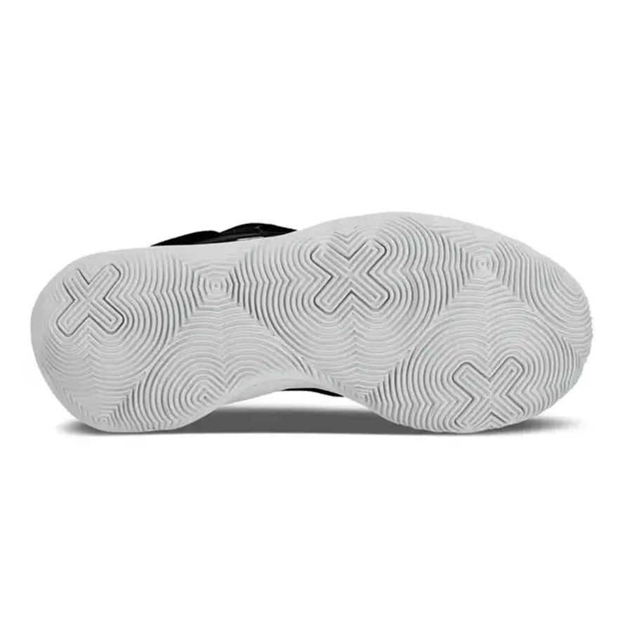 Imagen 3 de 4 de Zapatillas Under Armour Basketball Swish-NEGRO/BLANCO