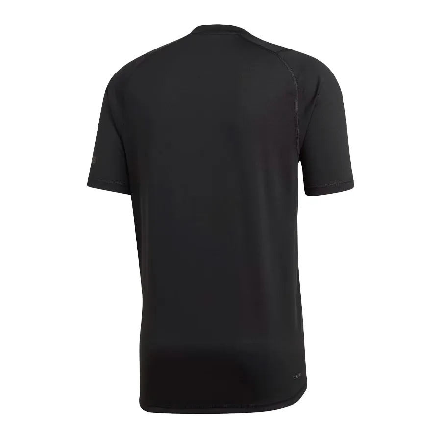 Imagen 1 de 2 de Remera adidas Badge Off Sport-NEGRO