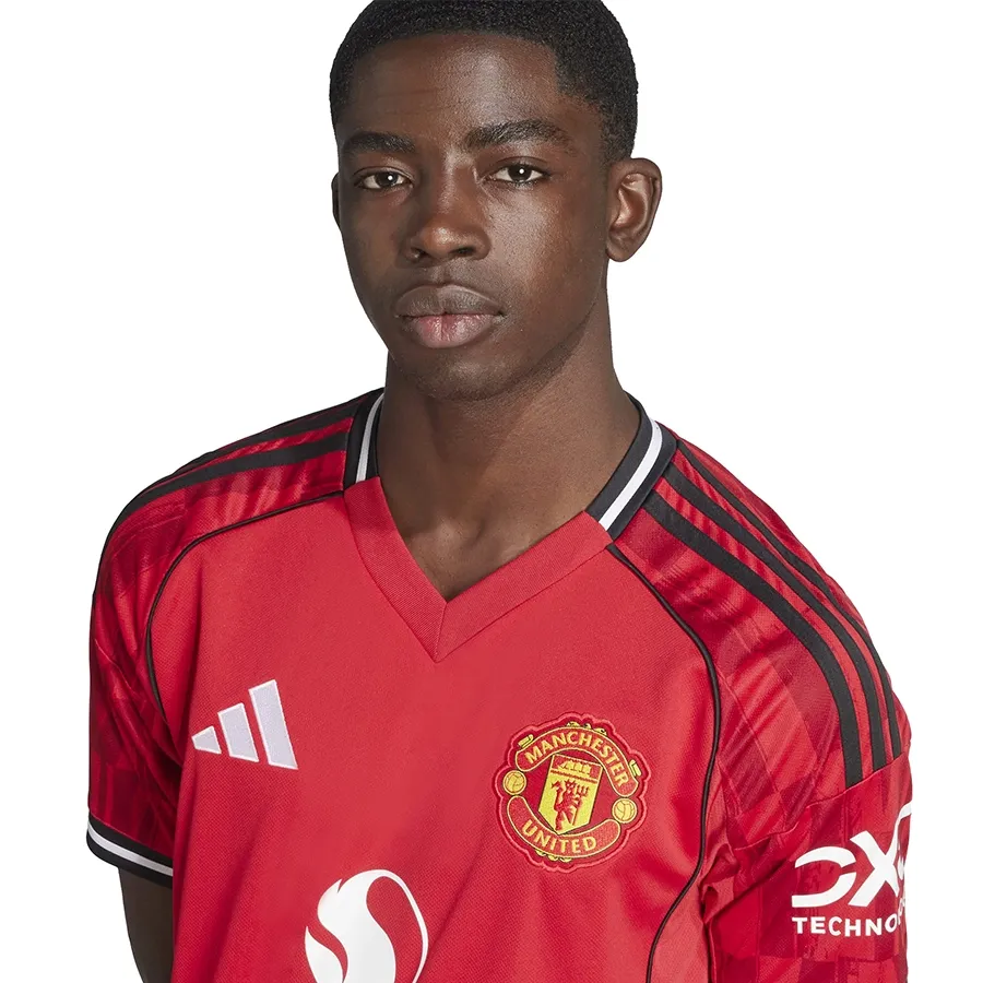 Imagen 2 de 5 de Camiseta adidas titular del Manchester United 25/26-ROJO