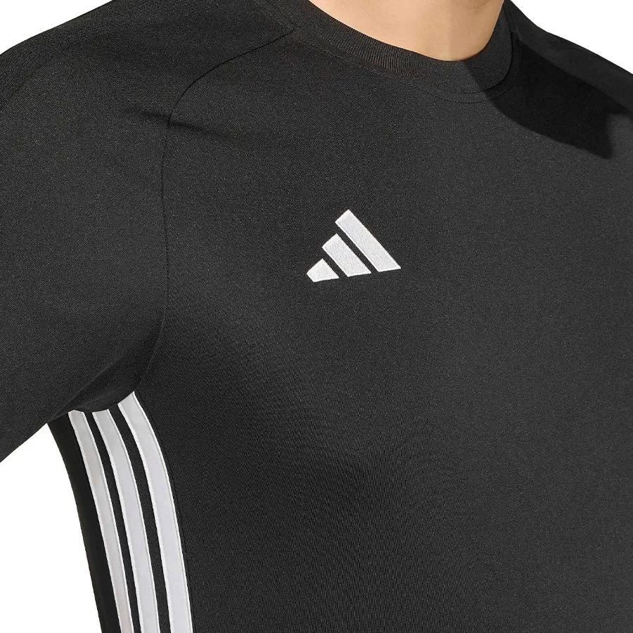 Imagen 4 de 6 de Camiseta adidas Tiro26 Essentials-NEGRO