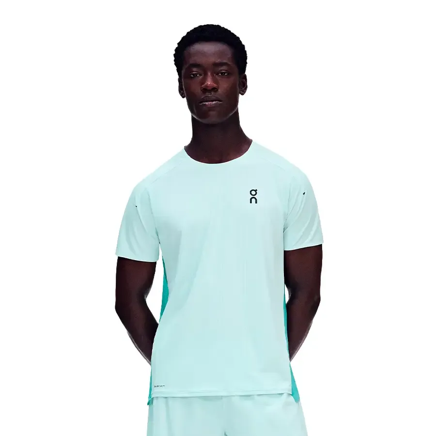 Imagen 0 de 5 de Remera On Performance-T-AQUA/AERO