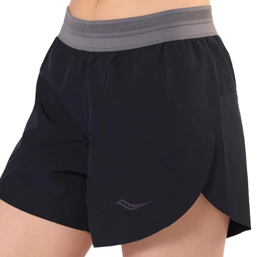 Imagen 2 de 5 de Shorts Saucony Kinvara 3"-NEGRO/GRIS