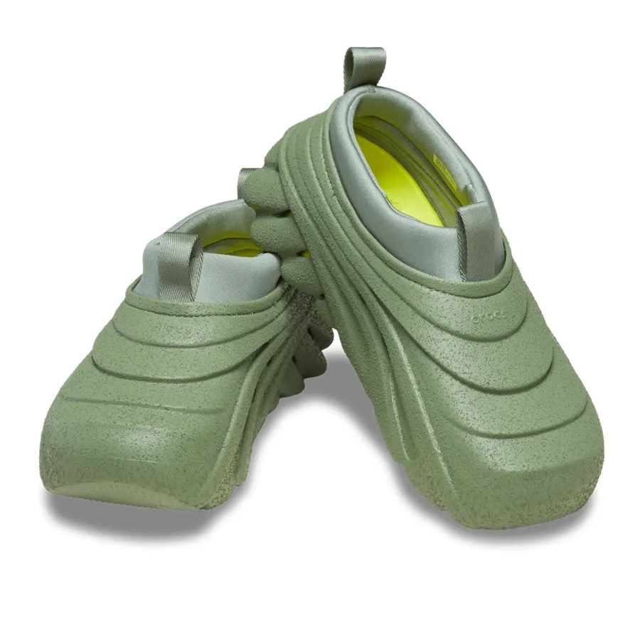 Imagen 3 de 5 de Zapatillas Crocs Echo Stand Storm Moss-VERDE