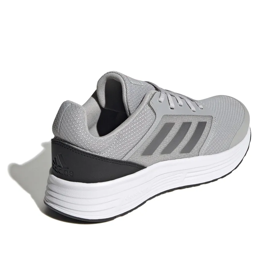Imagen 4 de 6 de Zapatillas adidas Galaxy 5-GRIS/PLATA