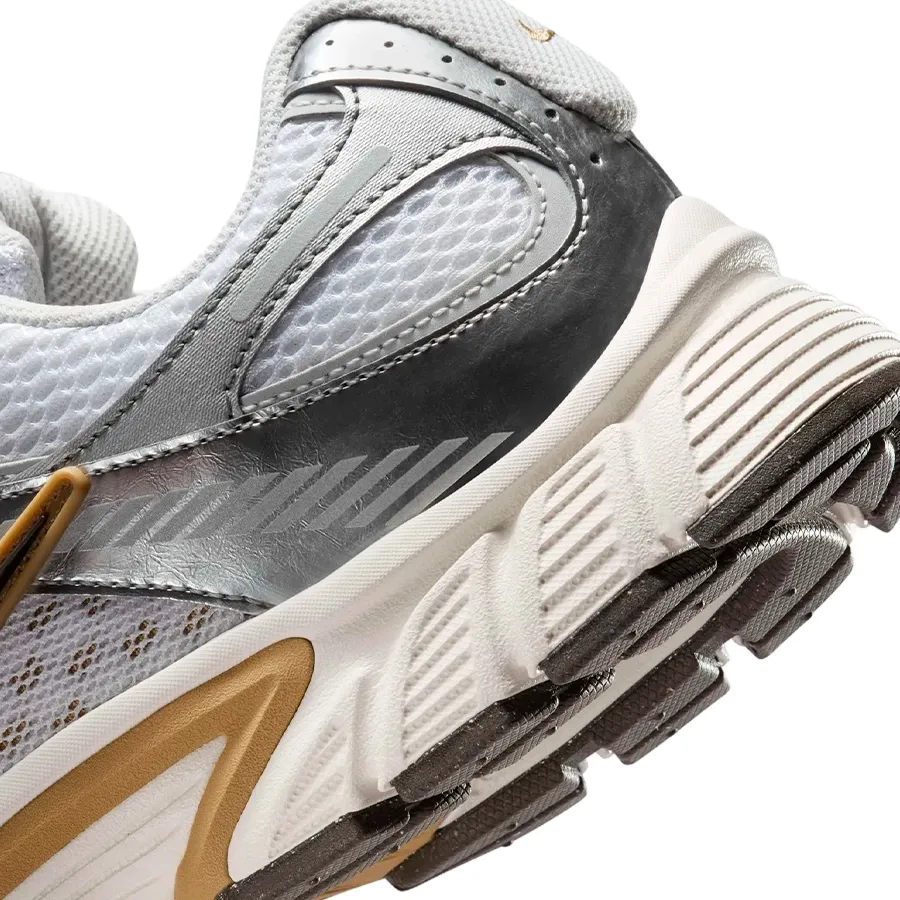 Imagen 7 de 8 de Zapatillas Nike V5 Rnr-BLANCO/PLATA/DORADO