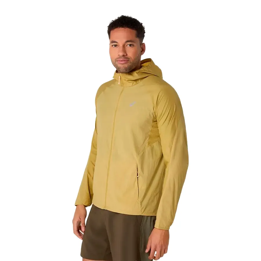 Imagen 1 de 9 de Campera Asics Road Packable-MOSTAZA