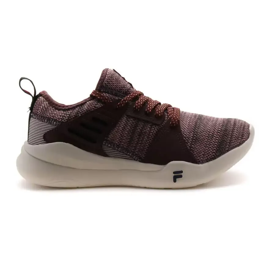 Imagen 4 de 5 de Zapatillas Fila Essential-BORDO