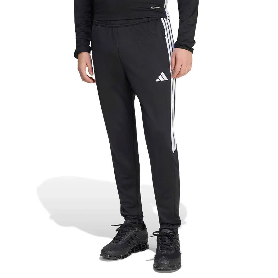 Imagen 0 de 5 de Pantalón adidas Tiro 26 Essentials-NEGRO
