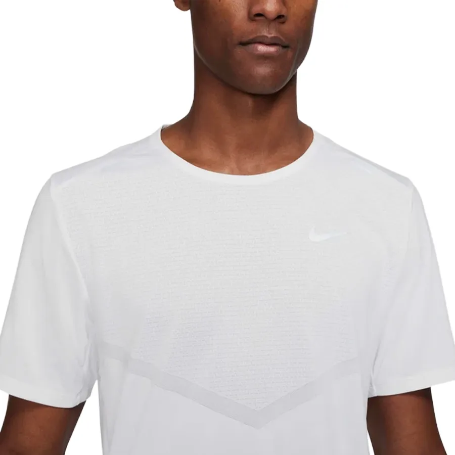 Imagen 2 de 5 de Remera Nike Dri-FIT Rise 365-BLANCO