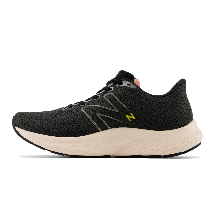 Imagen 3 de 5 de Zapatillas New Balance Fresh Foam X Evoz v3-NEGRO/NUDE/BLANCO