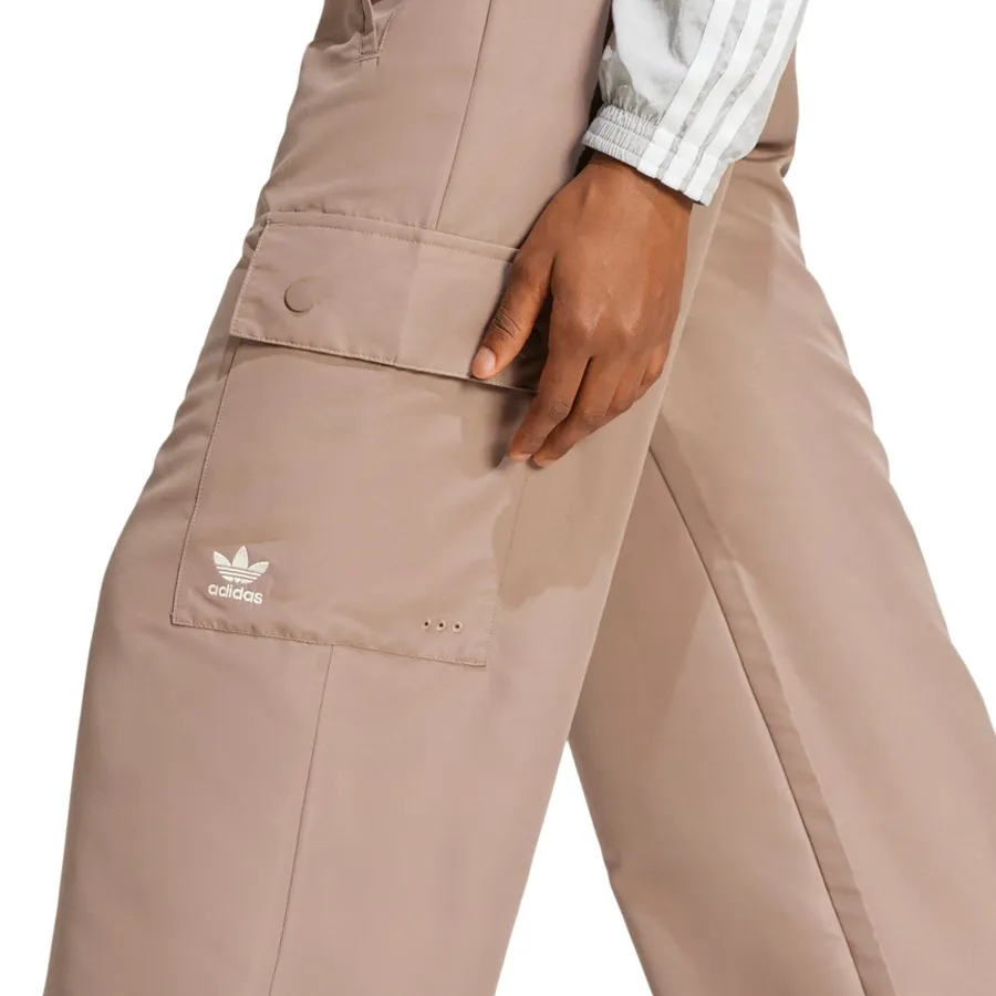 Imagen 4 de 6 de Pantalón adidas originals Cargo Essentials-MARRON