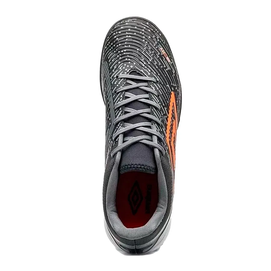 Imagen 3 de 5 de Botines Umbro Gravity Tf-GRAFITO/GRIS/NARANJA