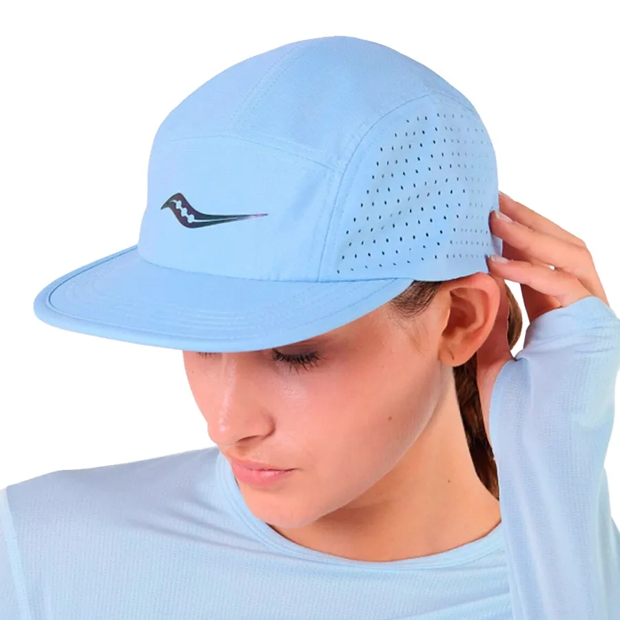 Imagen 3 de 5 de Gorra Saucony Fast and Light-CELESTE