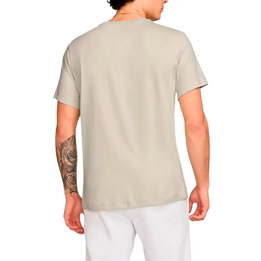 Imagen 1 de 4 de Remera Nike Sportswear-HUESO