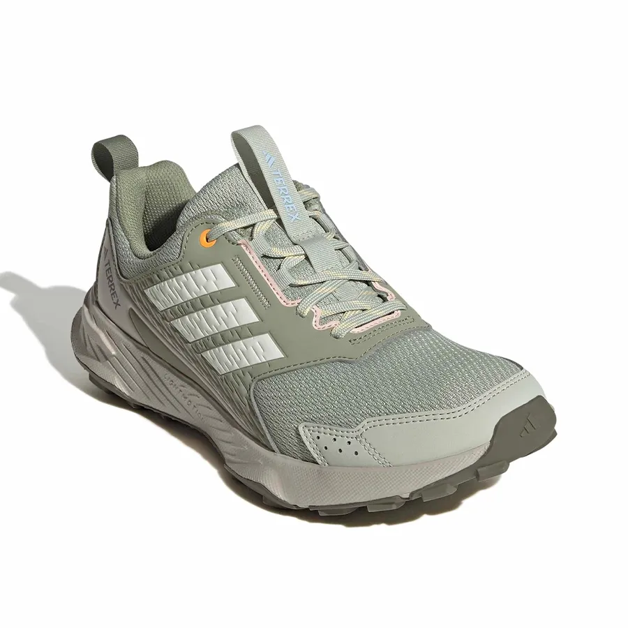 Imagen 1 de 7 de Zapatillas adidas Tracefinder-VERDE SECO/GRIS