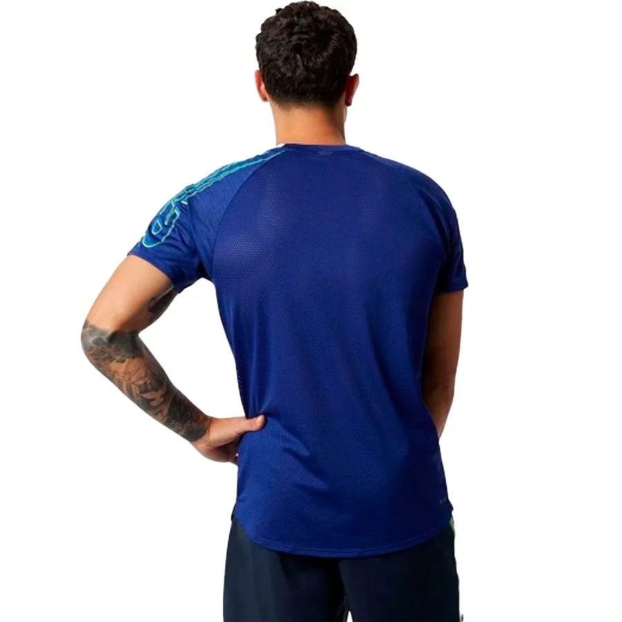 Imagen 2 de 3 de Remera New Balance Printed Fast Flight-MARINO