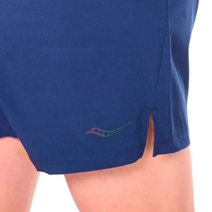 Imagen 2 de 5 de Short Saucony Outpace 5"-MARINO
