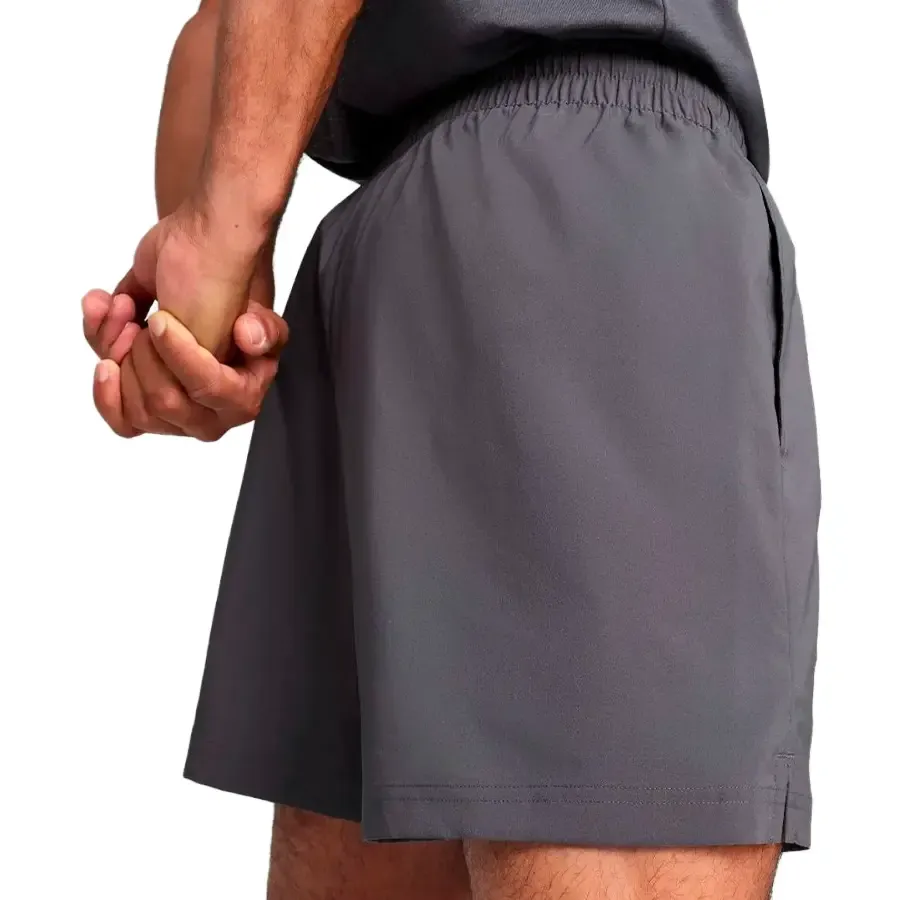 Imagen 1 de 8 de Short Puma Train All Day Essentials 5-GRIS