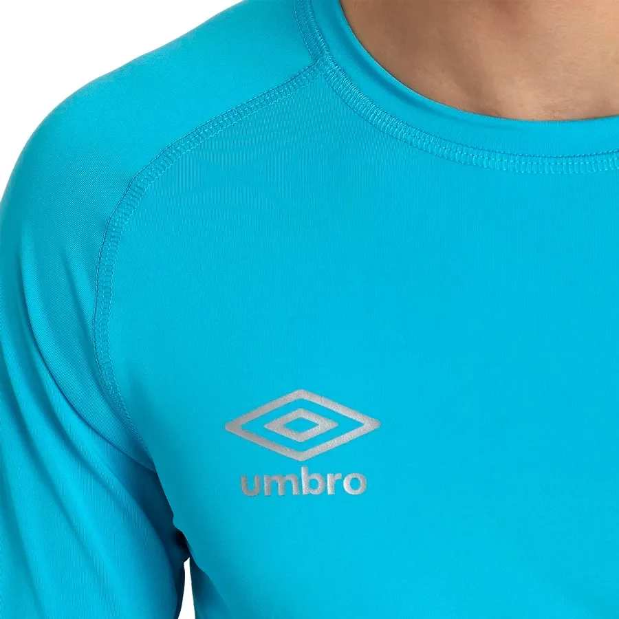 Imagen 2 de 3 de Remera Umbro Térmica-TURQUESA