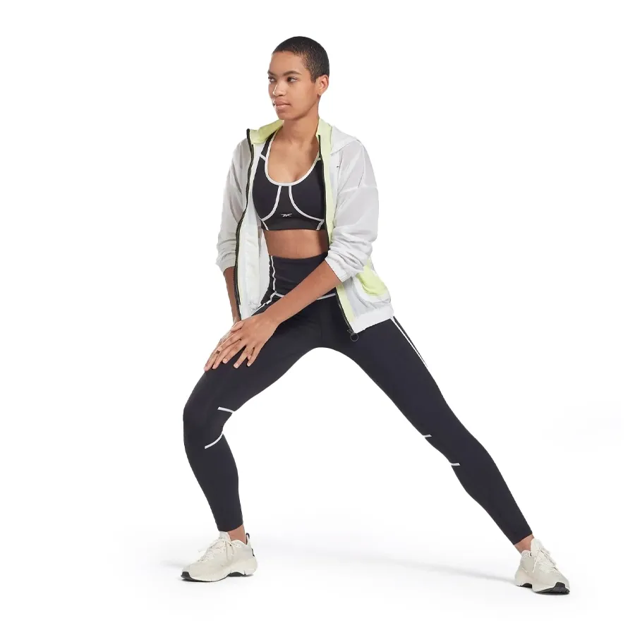 Imagen 4 de 6 de Top Reebok Lux Racer-NEGRO/BLANCO