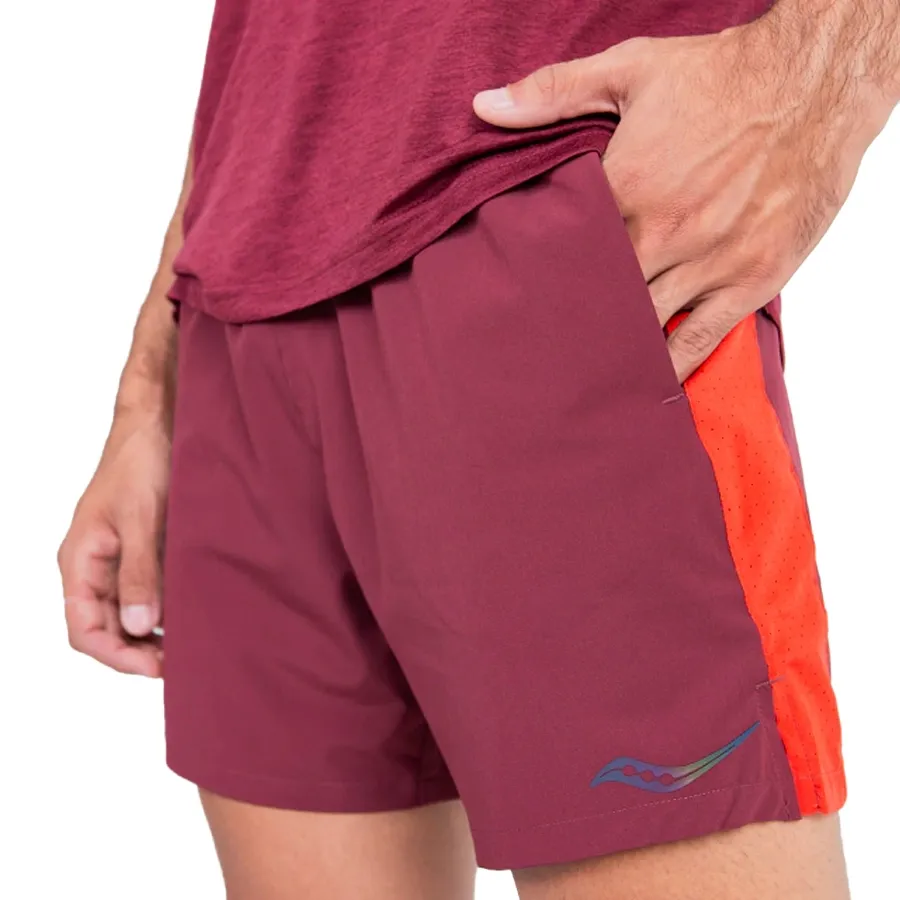 Imagen 0 de 4 de Shorts Saucony Outpace 5"-BORDO/ROJO