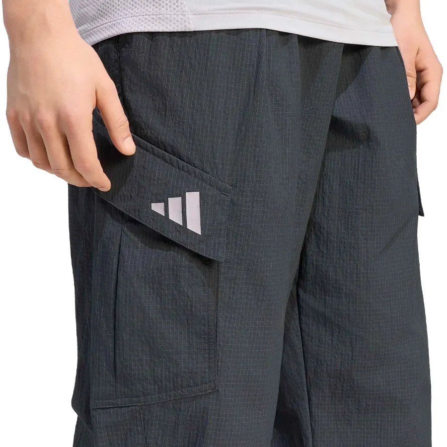 Imagen 3 de 5 de Pantalón adidas Amg-NEGRO