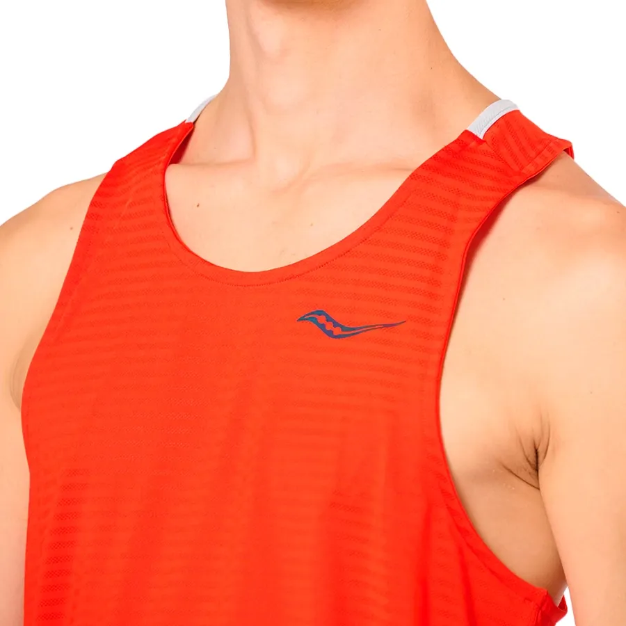 Imagen 2 de 4 de Musculosa Saucony Kinvara Tank-ROJO