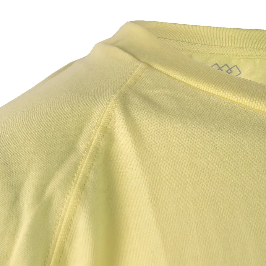 Imagen 3 de 5 de Remera Kamp Engla Oversize-AMARILLO